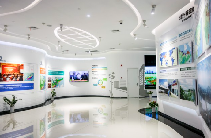 展厅展馆设计施工：5种展柜内平面设计大局，打造沉浸式展示履历