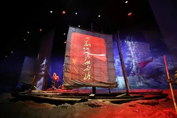 哇塞！展陈纱幕还能这么玩，速进